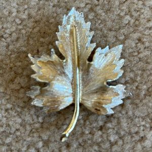Vintage Sara Coventry Gold/Silver Leaf Pin